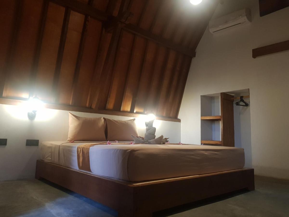 Tropical Sunday Bungalow - Surf And Stay Selong Belanak Luaran gambar