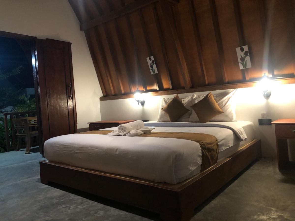 Tropical Sunday Bungalow - Surf And Stay Selong Belanak Luaran gambar
