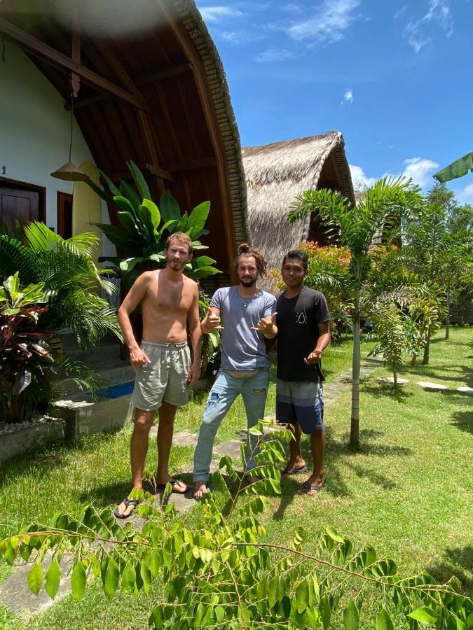 Tropical Sunday Bungalow - Surf And Stay Selong Belanak Luaran gambar